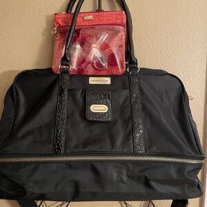 Samantha Brown Black Extra Large Tote Lower Zipper Space Including a Travel Pack